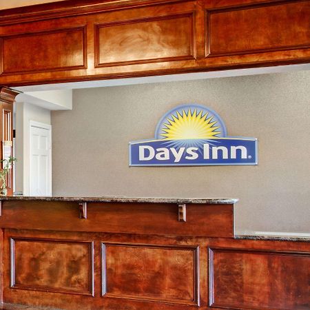 Days Inn & Suites By Wyndham Houston North - Spring Esterno foto